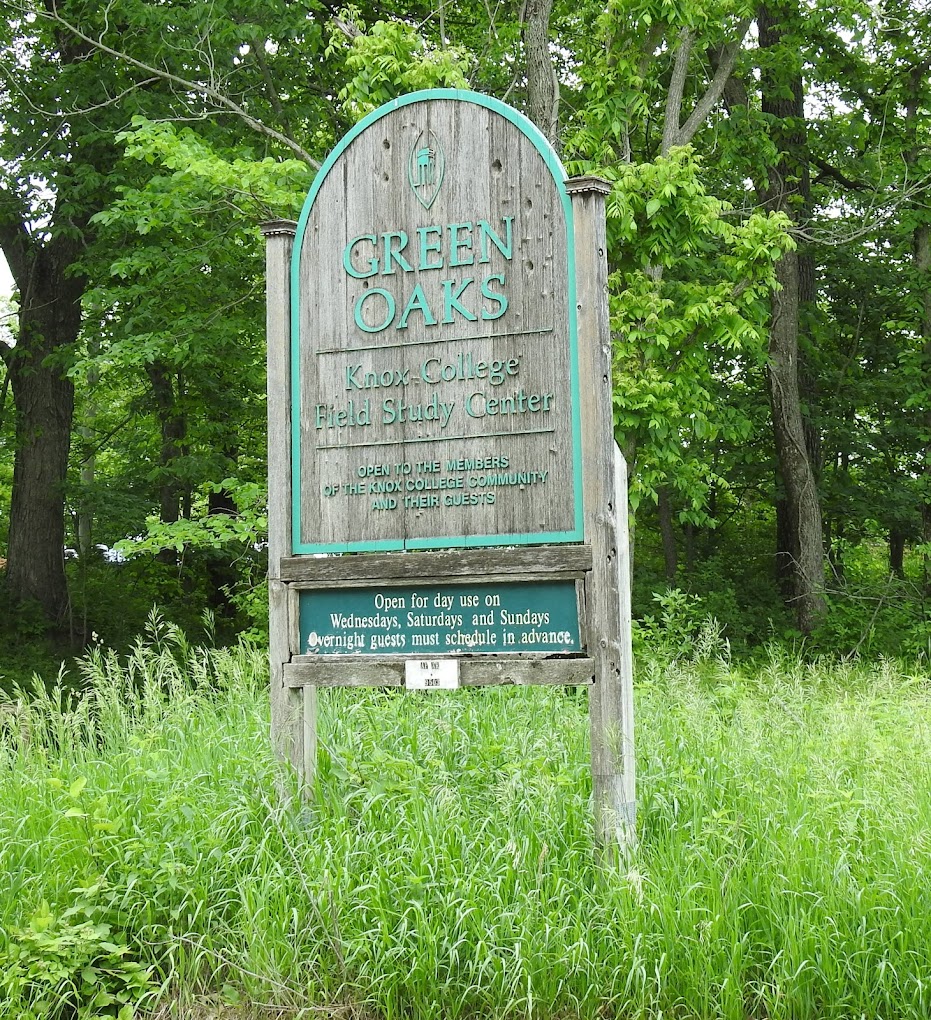 Entrance sign for Green Oaks